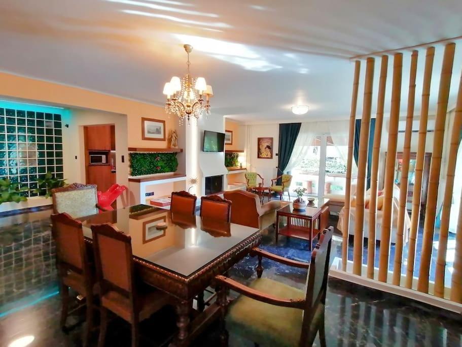 Sarakin'S Mansion Luxury Retreat Apartment Athens Ngoại thất bức ảnh