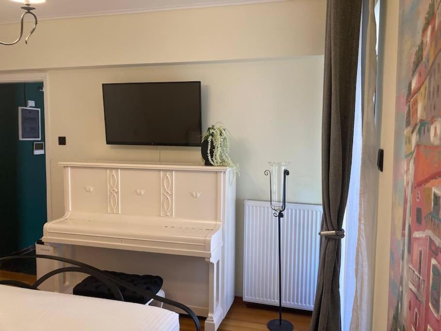 Sarakin'S Mansion Luxury Retreat Apartment Athens Ngoại thất bức ảnh